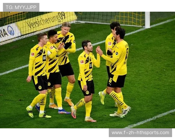 多特蒙德中场在比赛中承担重要职能